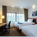 Hotel Hampton By Hilton Amsterdam Airport Schiphol
