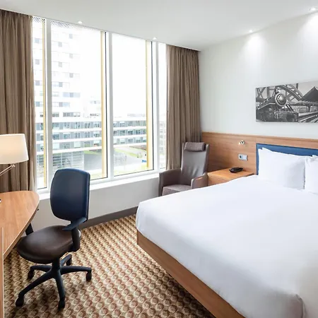 Hampton By Hilton Amsterdam Airport Schiphol 4*