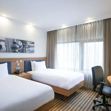 Hampton By Hilton Amsterdam Airport Schiphol Szálloda Hoofddorp