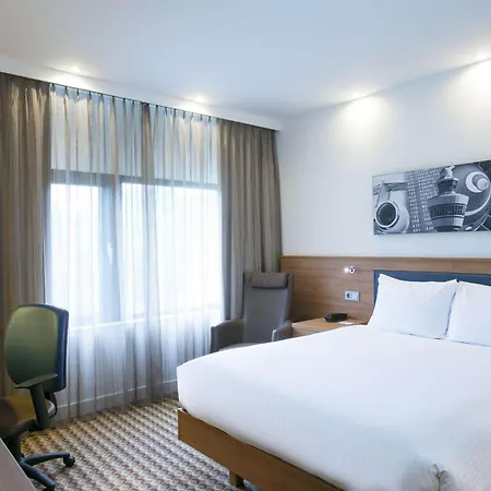 Hampton By Hilton Amsterdam Airport Schiphol מלון 4*
