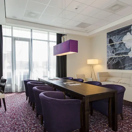 Hampton By Hilton Amsterdam Airport Schiphol 4*