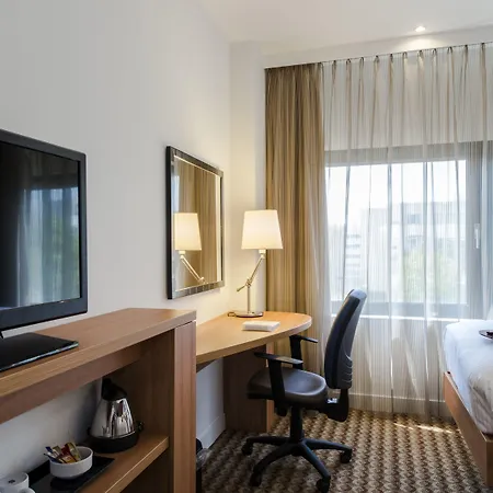 Hampton By Hilton Amsterdam Airport Schiphol מלון 4*