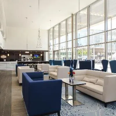Hampton By Hilton Amsterdam Airport Schiphol מלון הופדורפ