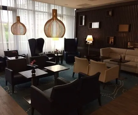 酒店 阿姆斯特丹史基浦机场希尔顿恒庭酒店 4*