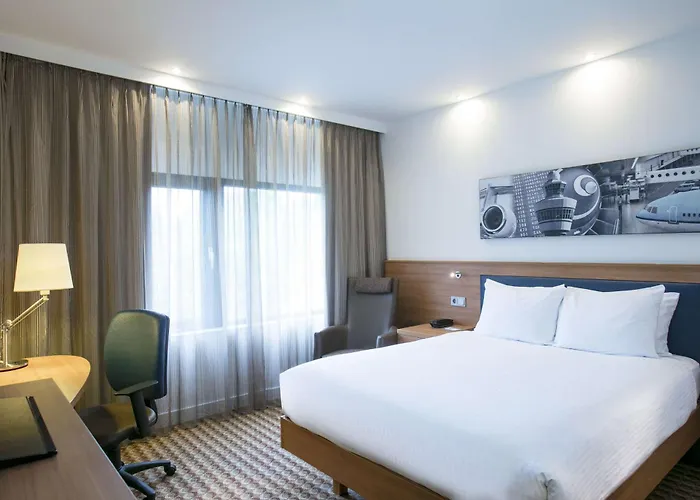 Hampton By Hilton Amsterdam Airport Schiphol Hotel 4*