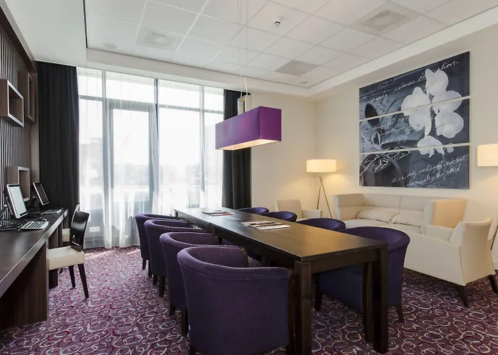 Hampton By Hilton Amsterdam Airport Schiphol 4*