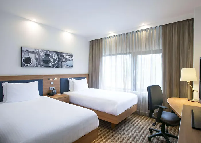Hotel Hampton By Hilton Amsterdam Airport Schiphol 4*
